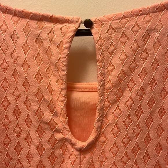 Maurice’s Peach Lace Women Top size XXL - Picture 4 of 11